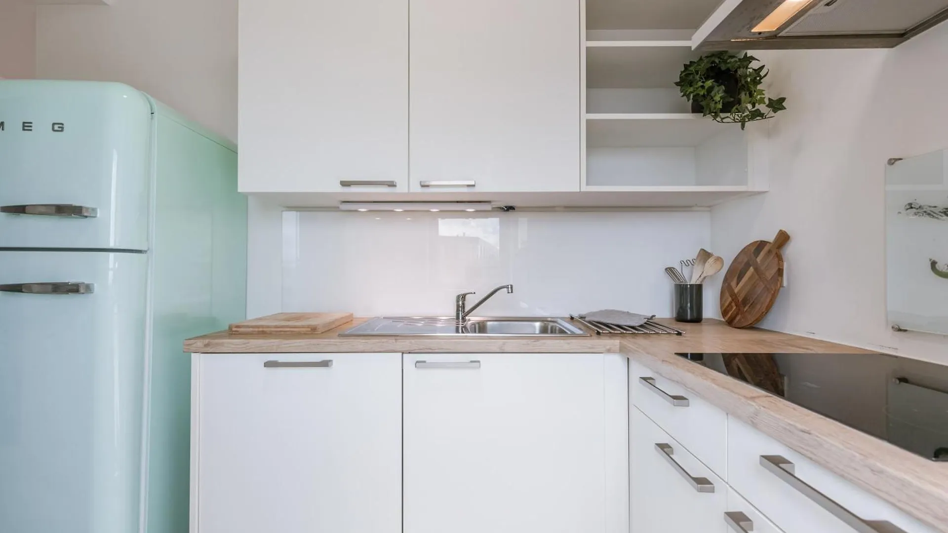 Huswell - Modern Apartment In A Central Location In アントウェルペン 0*,  ベルギー